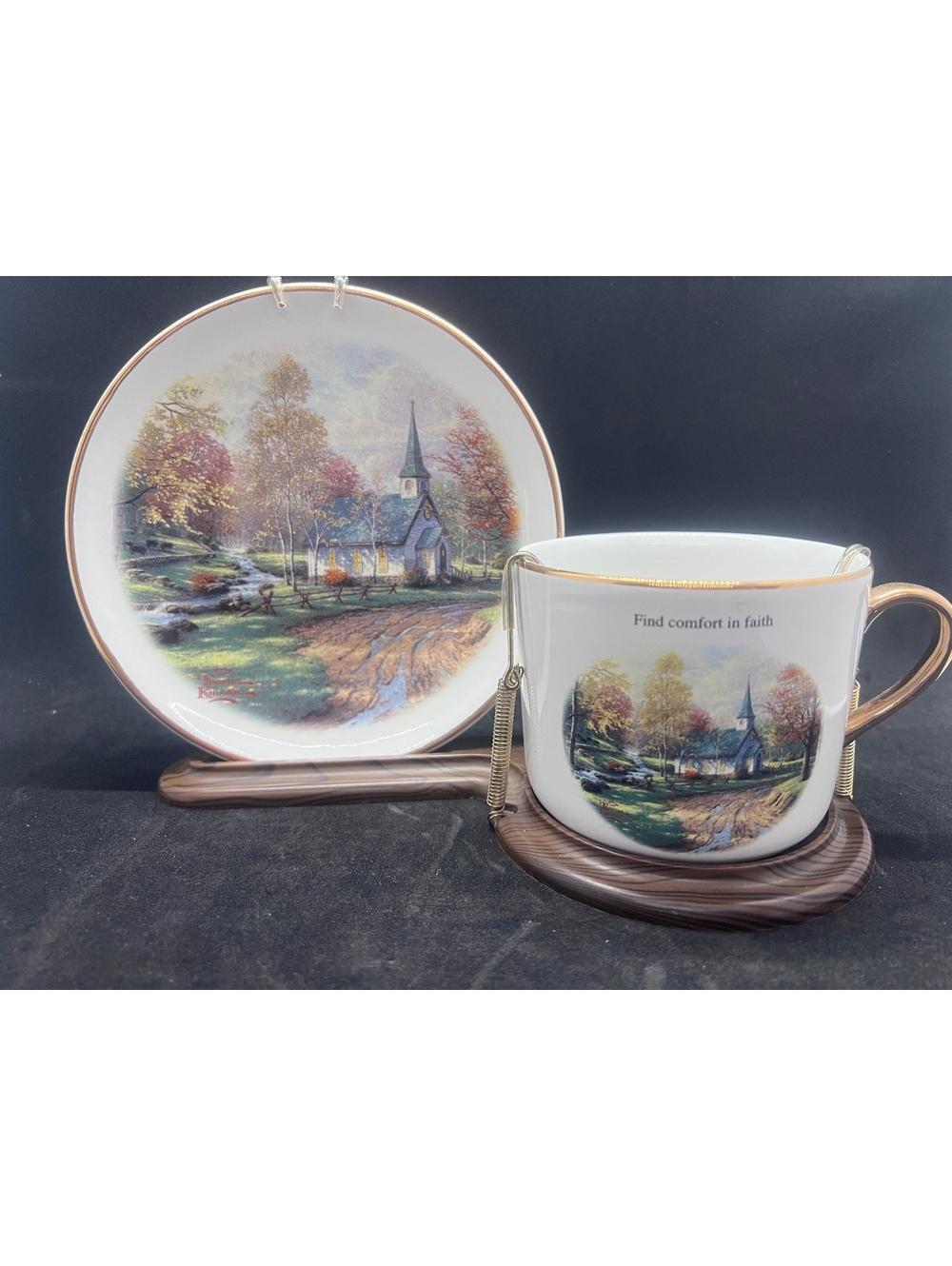 Thomas Kinkade| Find Comfort in Faith | Church Plate & Cup With Stand
